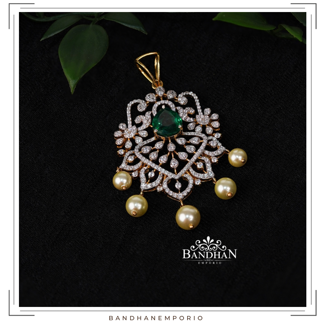 Pure 92.5 Silver Diamond Look alike Pendant